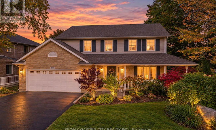 3993 Azalea Crescent