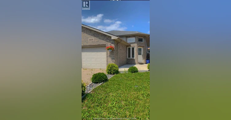 1538 Highnoon Drive, Windsor, ON, N9G 3B6