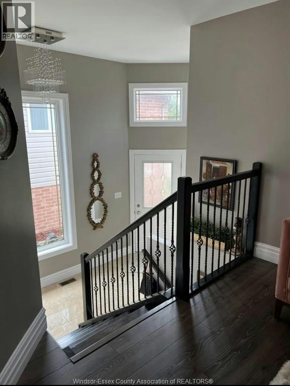 1538 Highnoon Drive, Windsor, ON, N9G 3B6 - 3