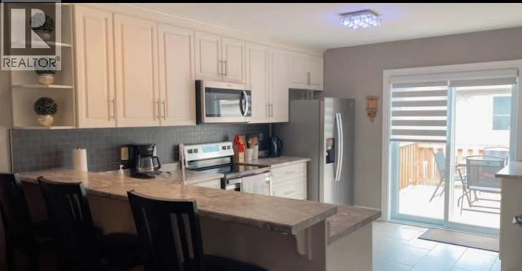 1538 Highnoon Drive, Windsor, ON, N9G 3B6 - 6