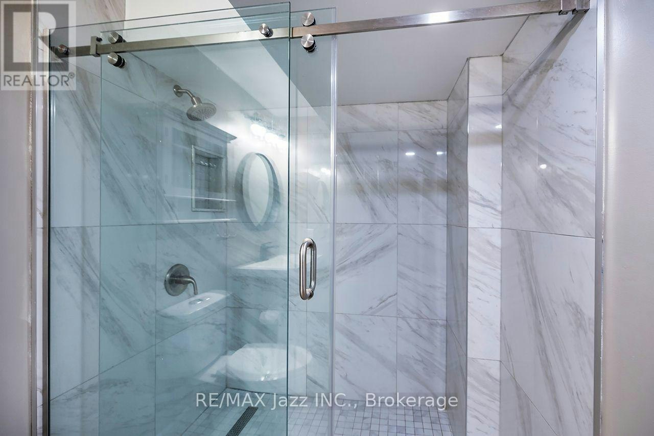 LOWER-14 Arnold Crescent, Whitby, ON, L1M 1J1 - 21
