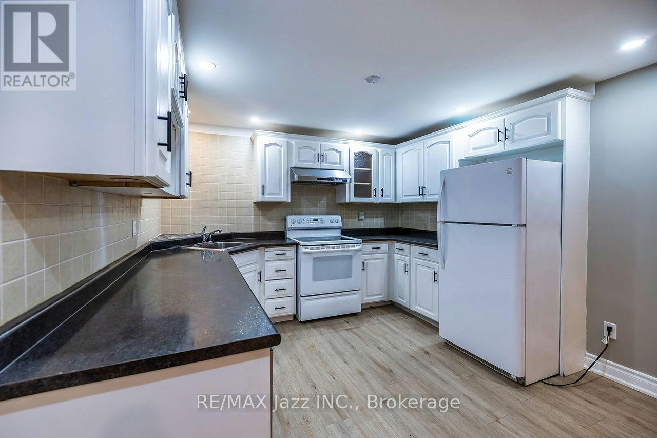 LOWER-14 Arnold Crescent, Whitby, ON, L1M 1J1 - 8