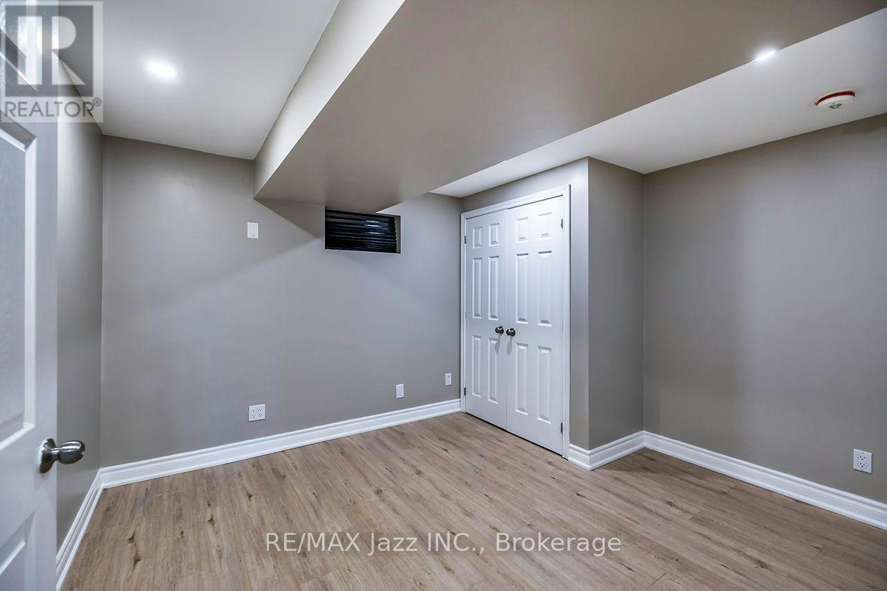 LOWER-14 Arnold Crescent, Whitby, ON, L1M 1J1 - 9