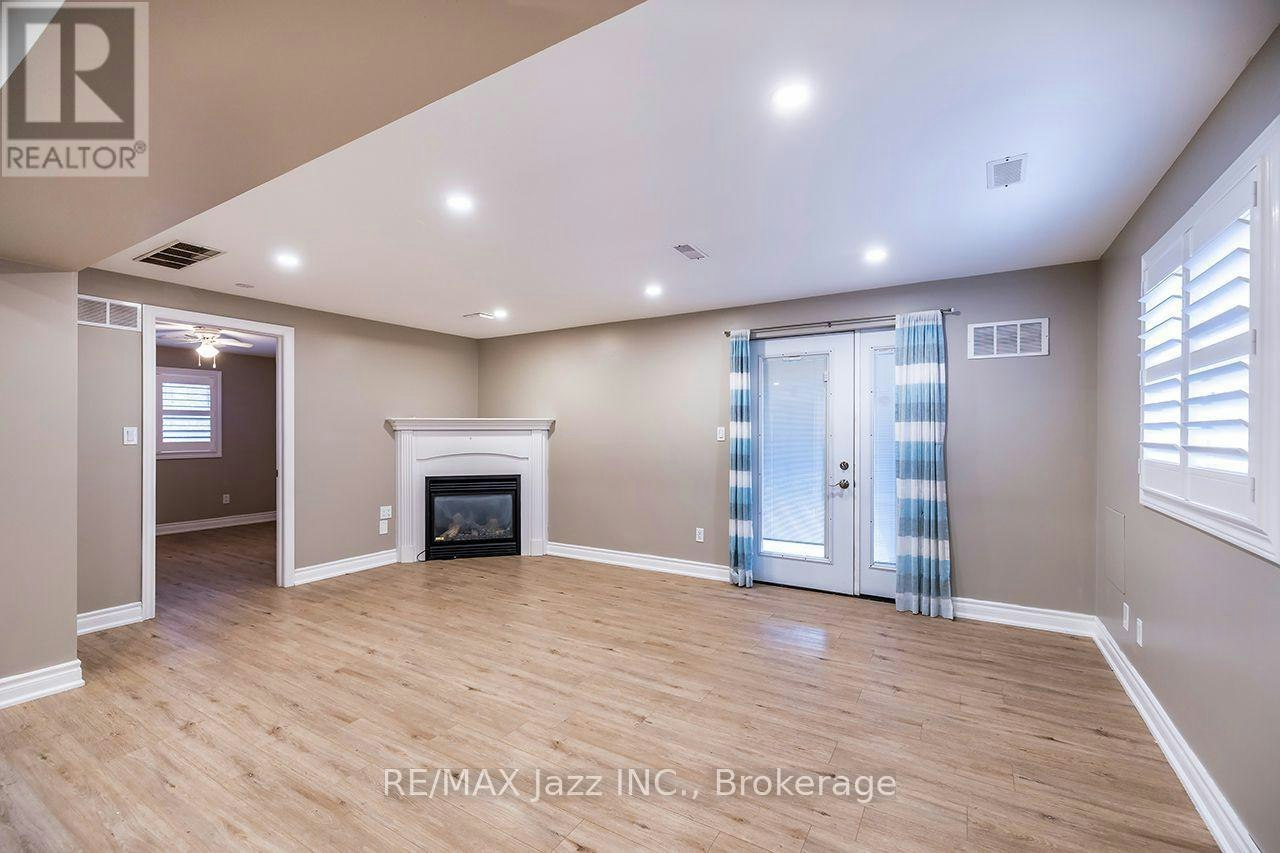 LOWER-14 Arnold Crescent, Whitby, ON, L1M 1J1 - 12