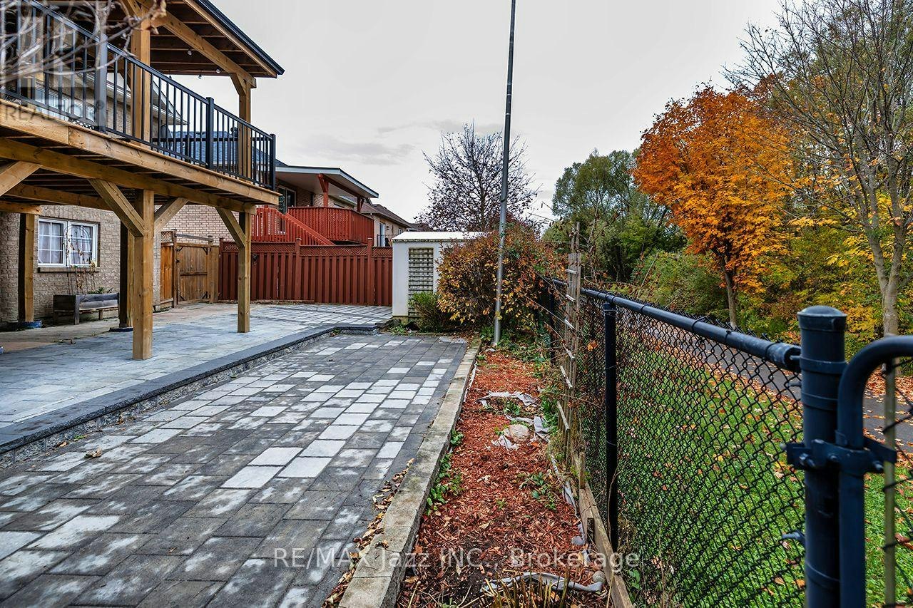 LOWER-14 Arnold Crescent, Whitby, ON, L1M 1J1 - 24