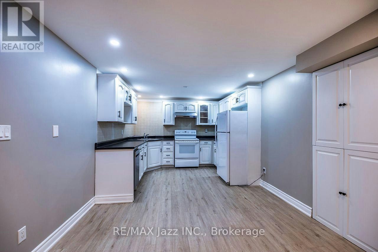 LOWER-14 Arnold Crescent, Whitby, ON, L1M 1J1 - 6