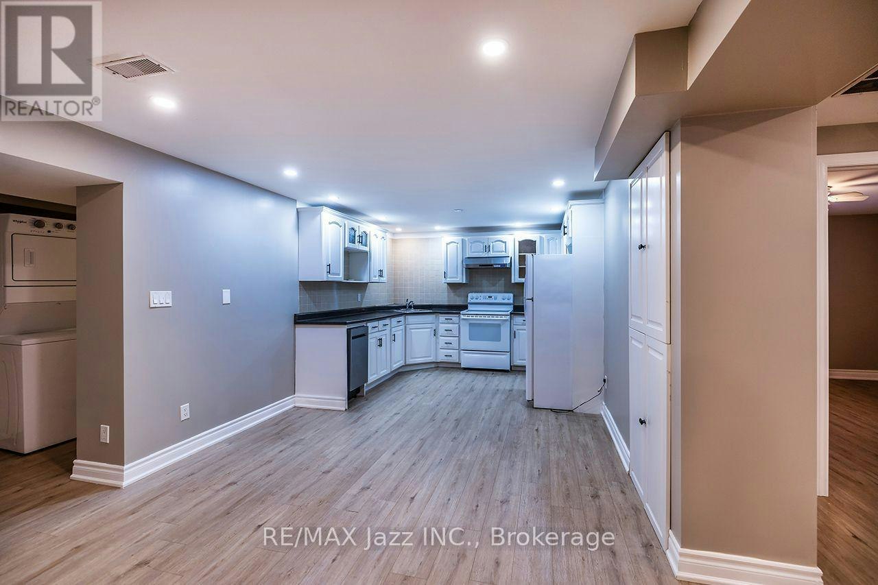 LOWER-14 Arnold Crescent, Whitby, ON, L1M 1J1 - 7
