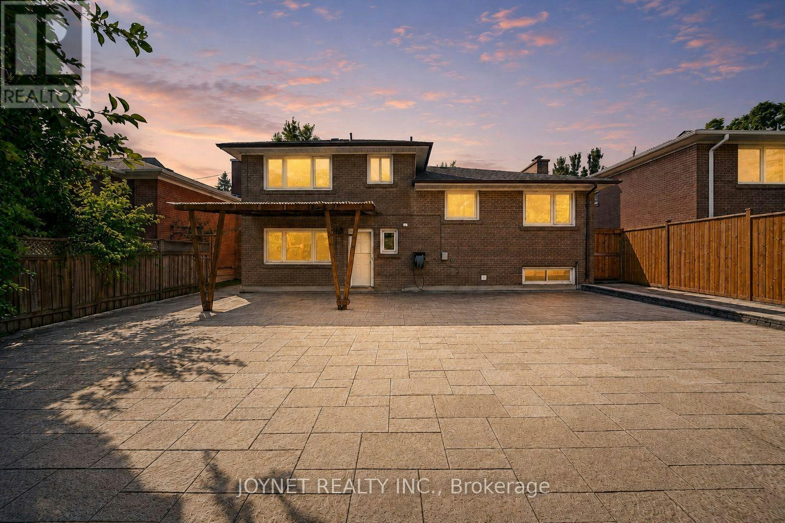 42 Brucedale Crescent, Toronto, ON, M2K 2C7 - 35