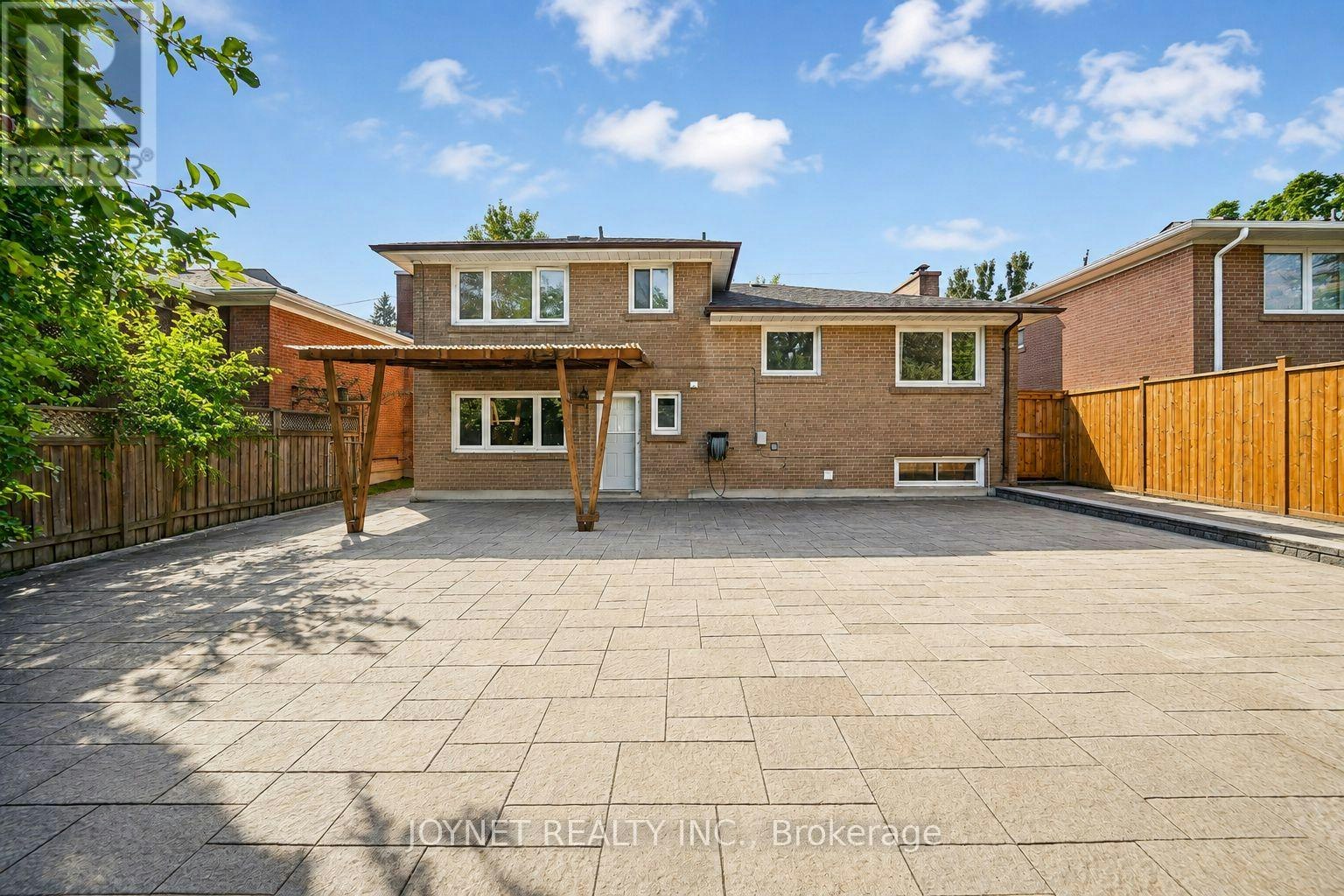 42 Brucedale Crescent, Toronto, ON, M2K 2C7 - 33