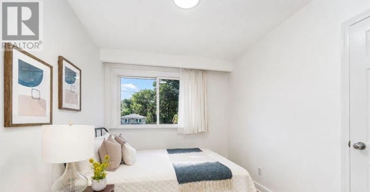 42 Brucedale Crescent, Toronto, ON, M2K 2C7 - 24