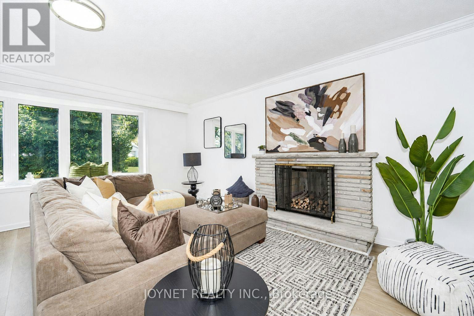 42 Brucedale Crescent, Toronto, ON, M2K 2C7 - 16