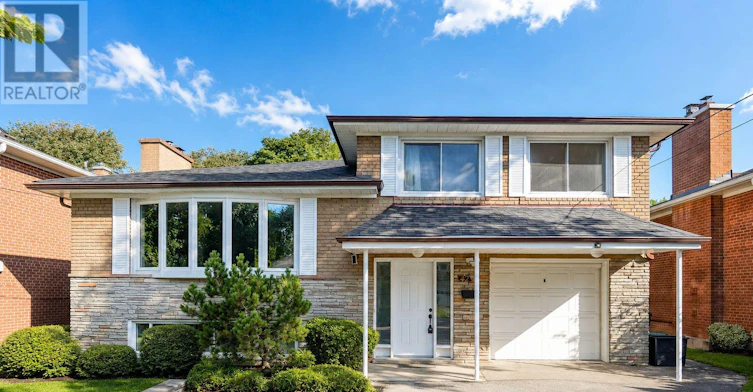42 Brucedale Crescent, Toronto, ON, M2K 2C7 - 4