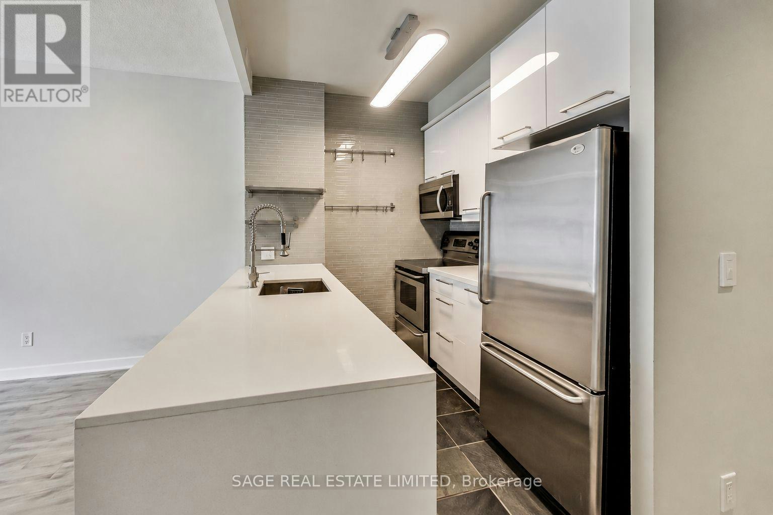 620-438 Richmond Street W, Toronto, ON, M5V 3S6 - 4
