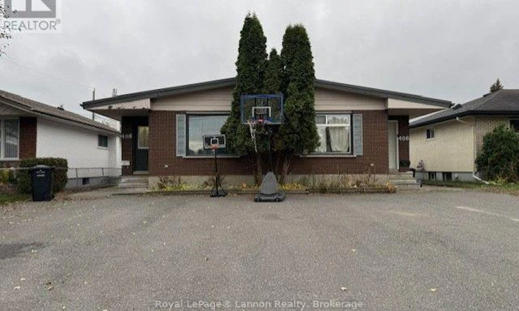 408 Donald Street W