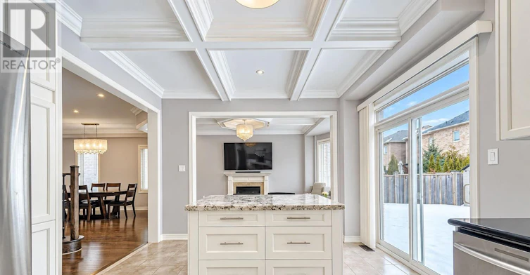 18 Ira Lane, Whitchurch-Stouffville, ON, L4A 1S3 - 6