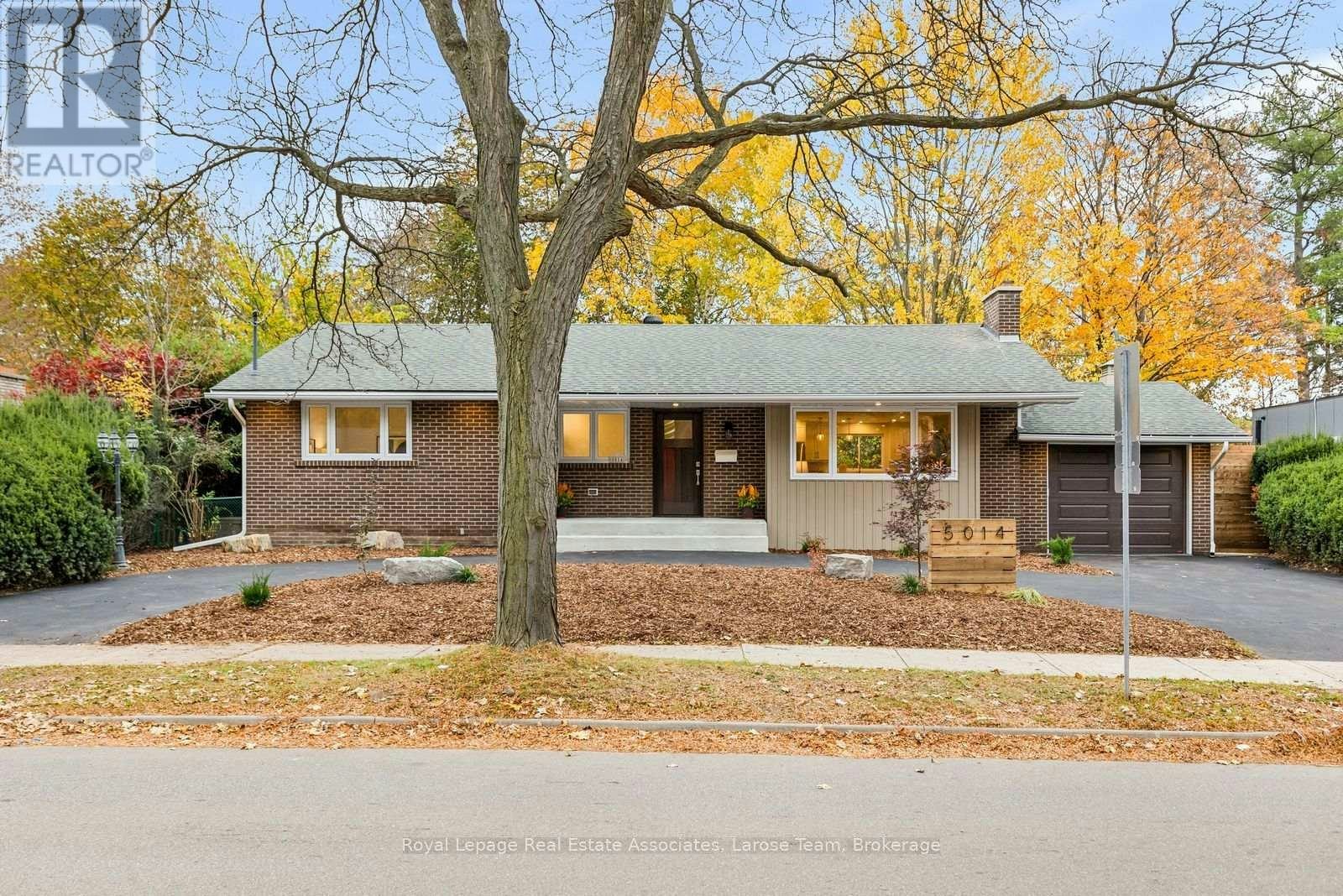 5014 Spruce Avenue, Burlington, ON, L7L 1M7