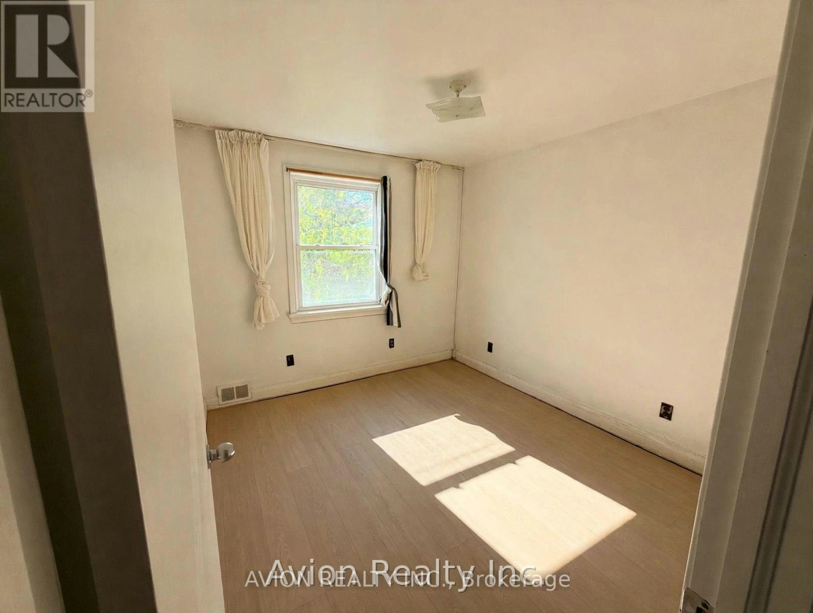 58 Abitibi Avenue, Toronto, ON, M2M 2V4 - 12