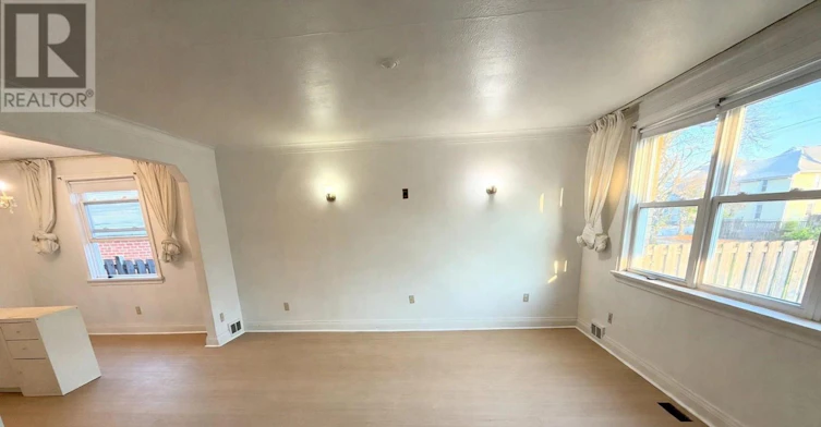 58 Abitibi Avenue, Toronto, ON, M2M 2V4 - 3