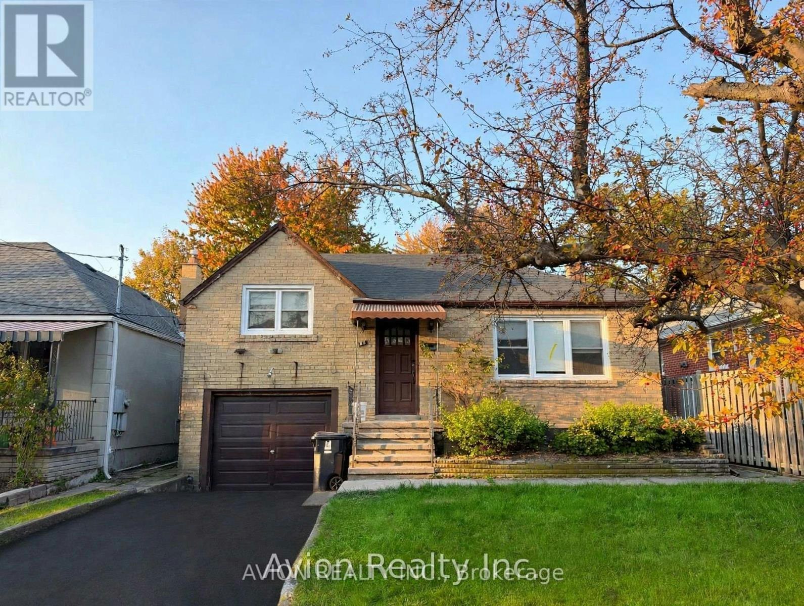58 Abitibi Avenue, Toronto, ON, M2M 2V4 - 2