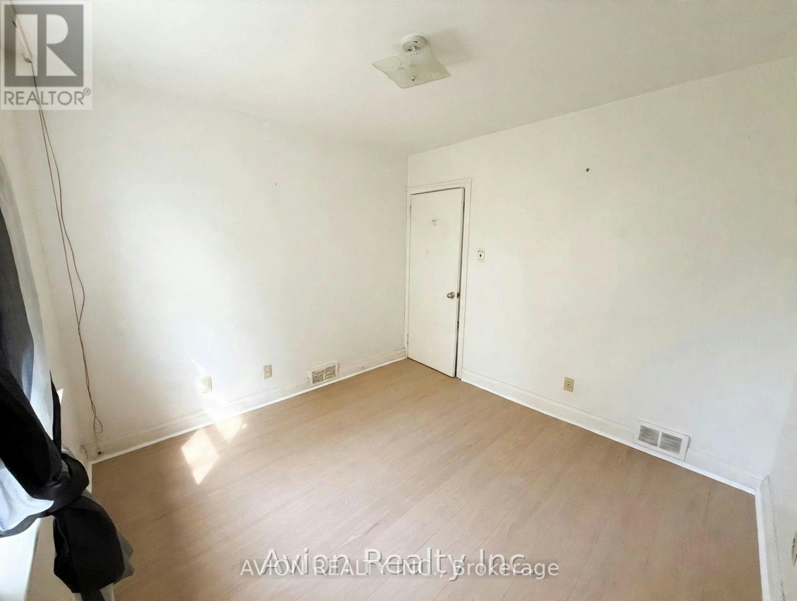 58 Abitibi Avenue, Toronto, ON, M2M 2V4 - 11