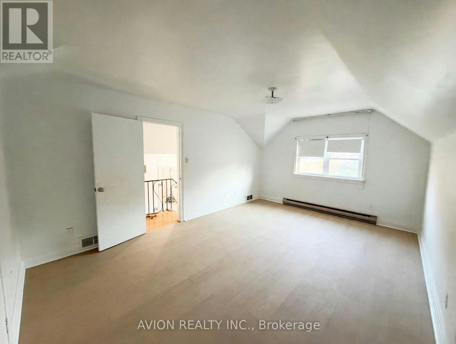 58 Abitibi Avenue, Toronto, ON, M2M 2V4 - 8