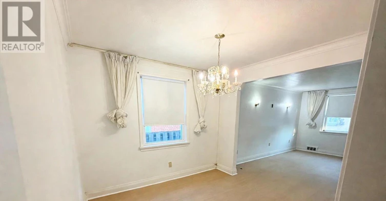 58 Abitibi Avenue, Toronto, ON, M2M 2V4 - 5