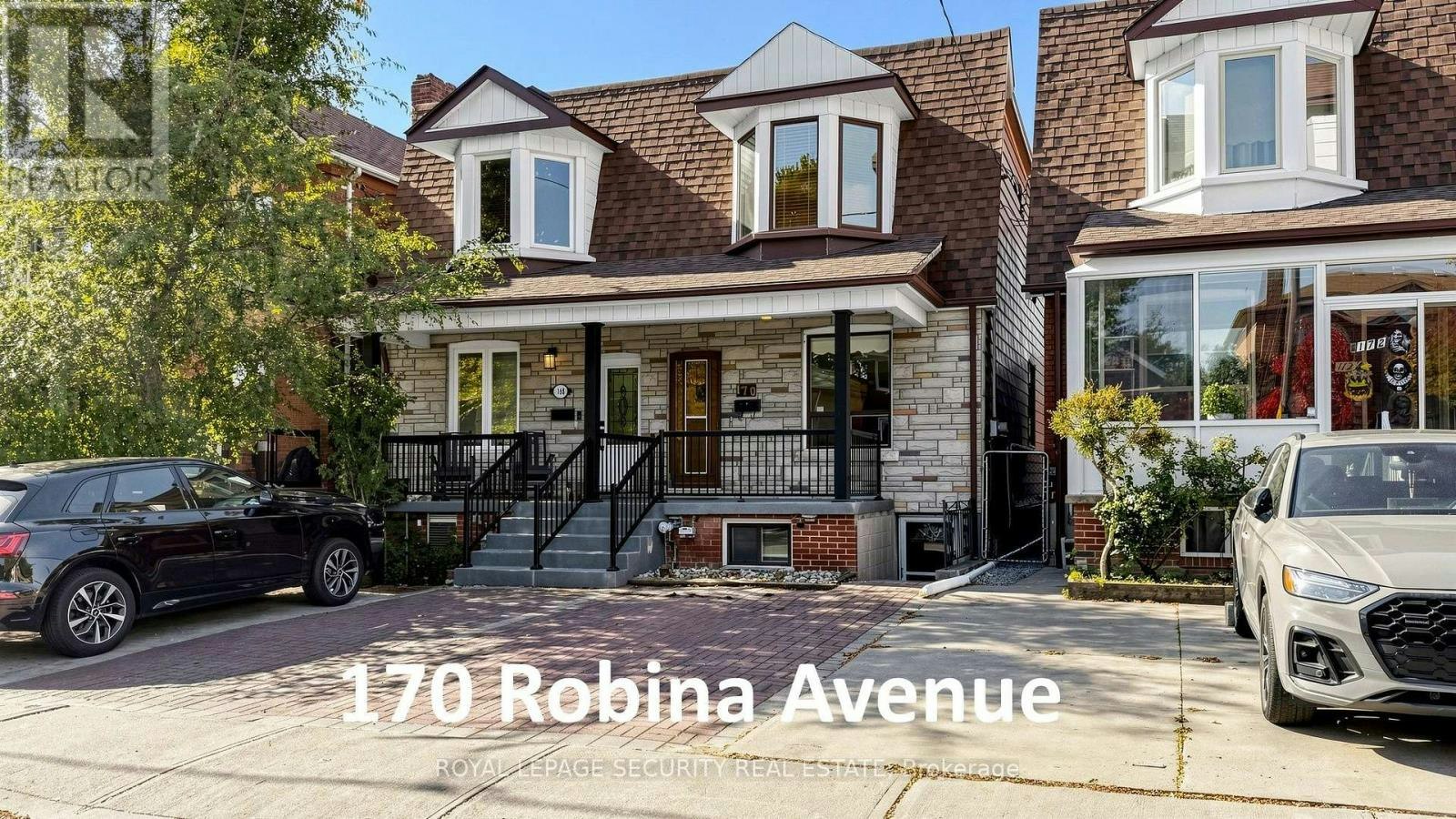 170 Robina Avenue, Toronto, ON, M6C 3Y7