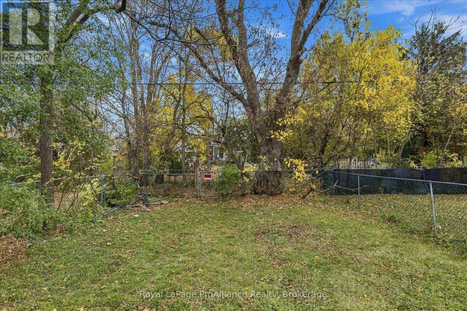1310 Clonsilla Avenue, Peterborough, ON, K9J 5Z2 - 40