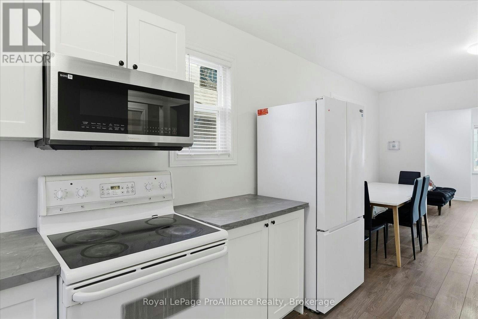 1310 Clonsilla Avenue, Peterborough, ON, K9J 5Z2 - 19