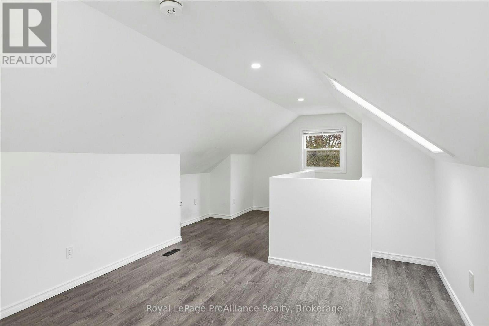1310 Clonsilla Avenue, Peterborough, ON, K9J 5Z2 - 32