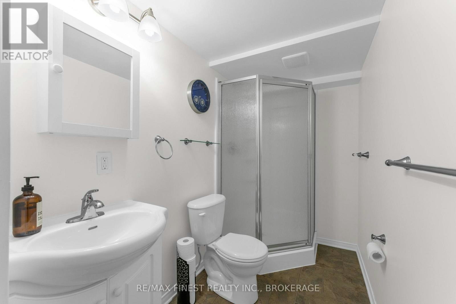 995 Swanfield Street, Kingston, ON, K7M 0A6 - 27