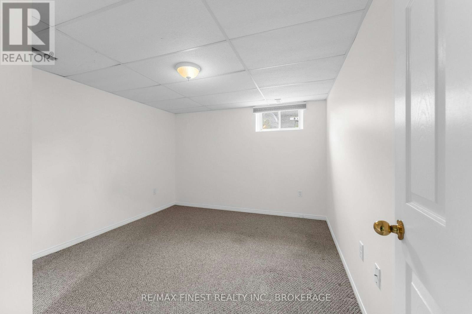 995 Swanfield Street, Kingston, ON, K7M 0A6 - 29