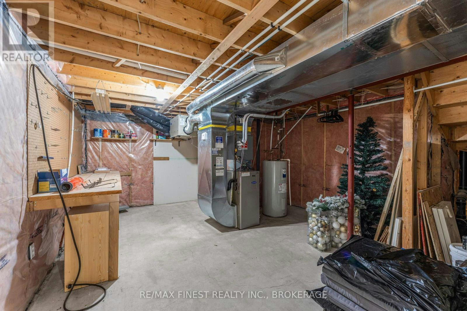 995 Swanfield Street, Kingston, ON, K7M 0A6 - 32