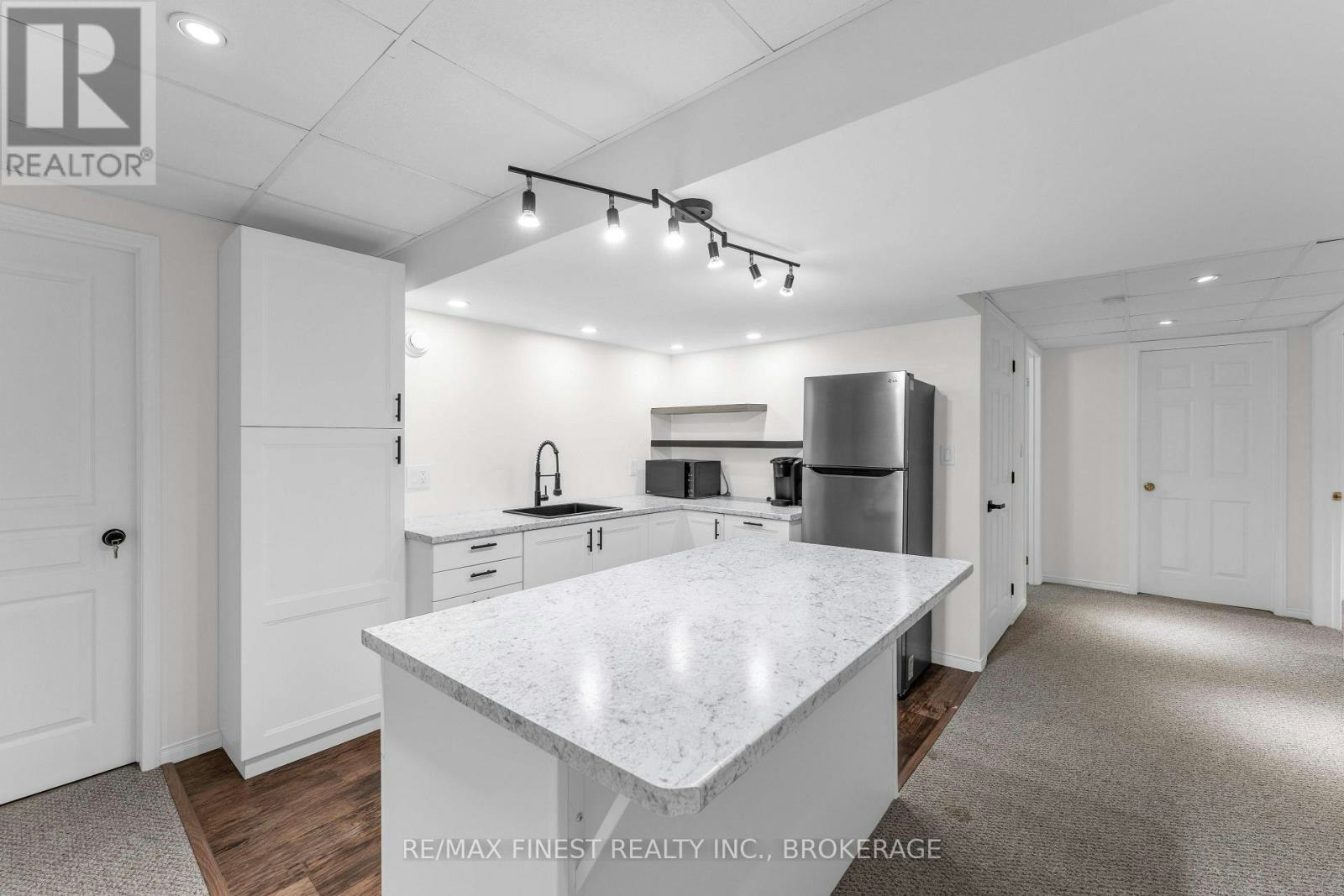 995 Swanfield Street, Kingston, ON, K7M 0A6 - 20