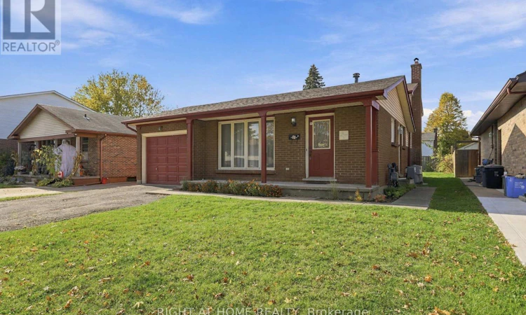 53 Lysanda Avenue