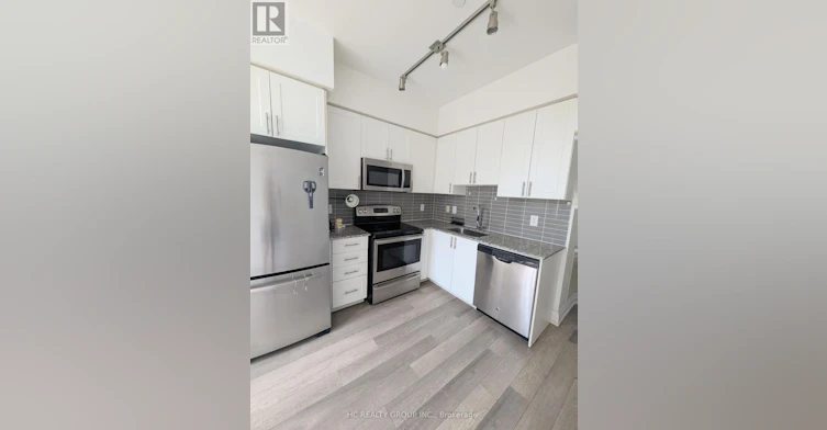 111-7165 Yonge Street, Vaughan, ON, L3T 0C5 - 4