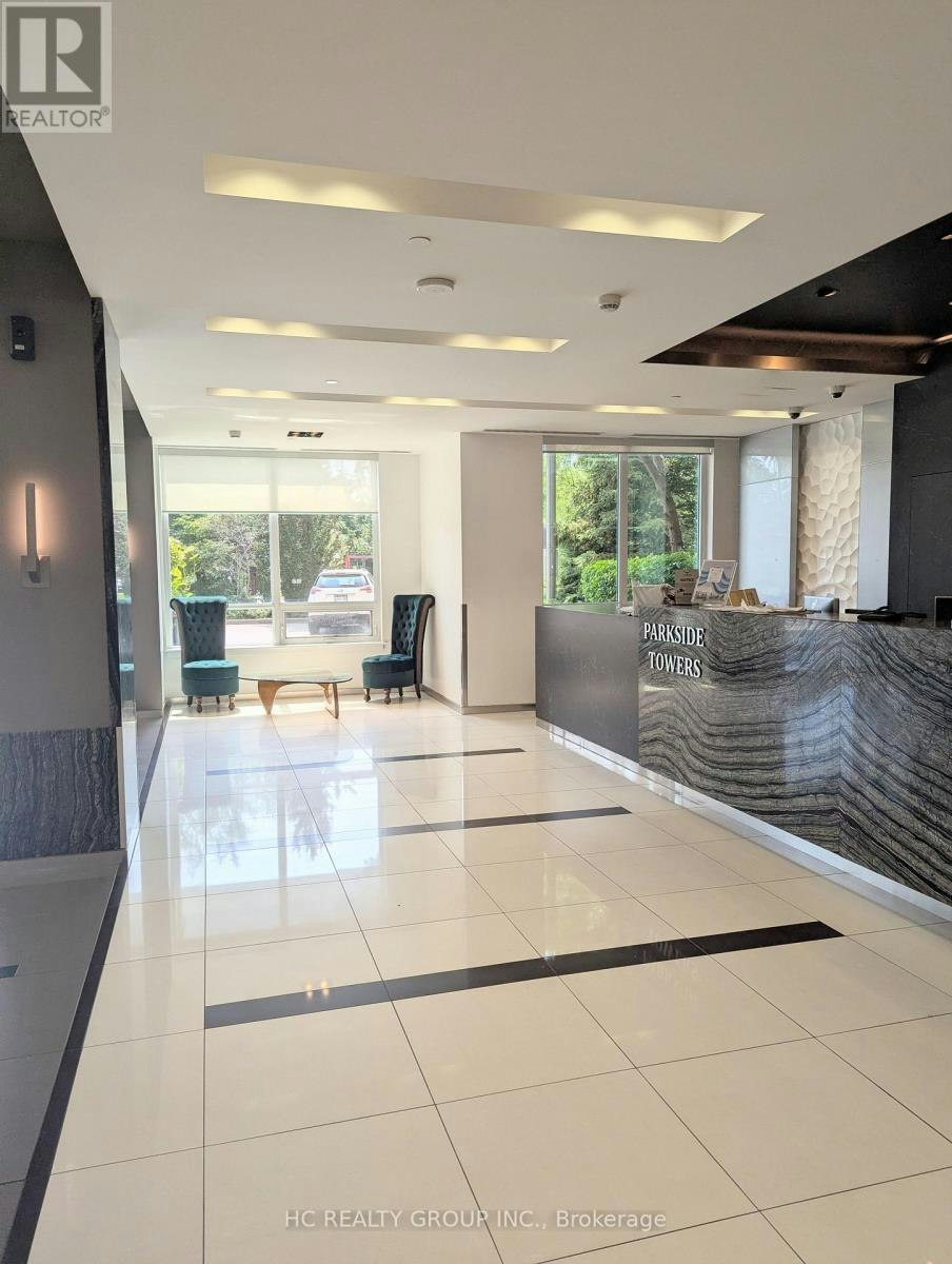 111-7165 Yonge Street, Vaughan, ON, L3T 0C5 - 2