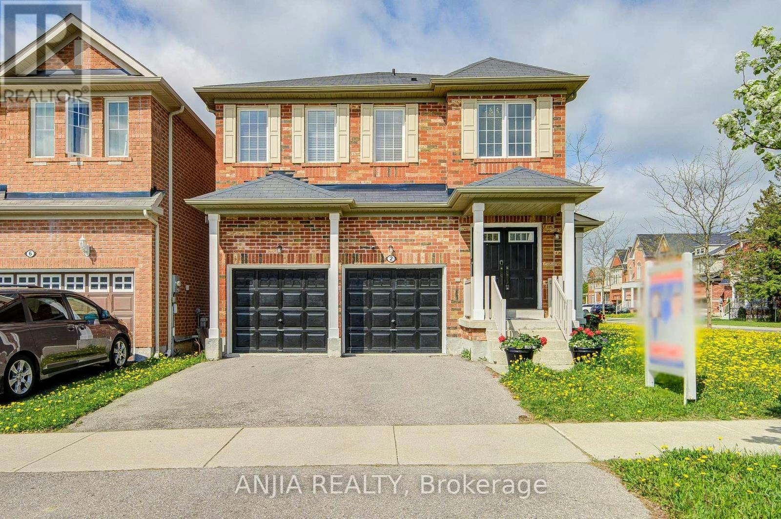 2 Horn Street, Whitchurch-Stouffville, ON, L4A 0X9
