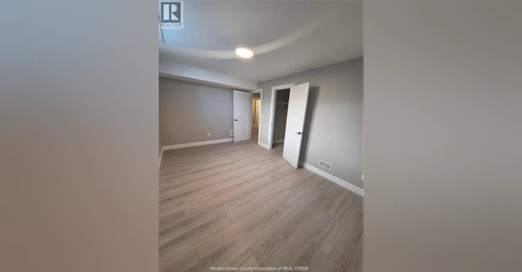 UPPER-4410 Belmont, Lakeshore, ON, N0R 1A0 - 10