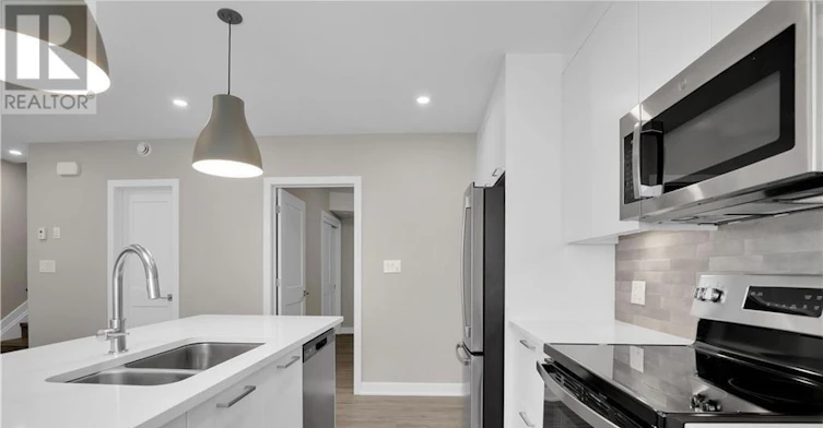 B-318 Mona Avenue, Ottawa, ON, K1L 7A2 - 8