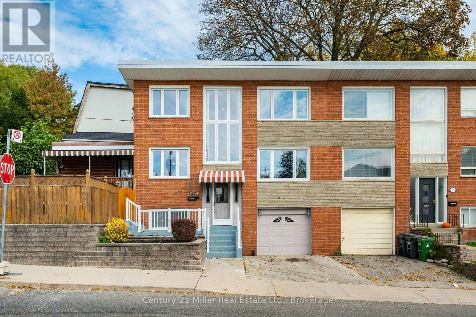347 Kenilworth Avenue, Toronto, ON, M4L 3S9