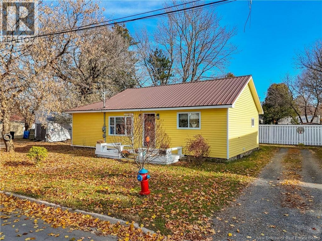 19 Victory Avenue, Fredericton, NB, E3A 3V6