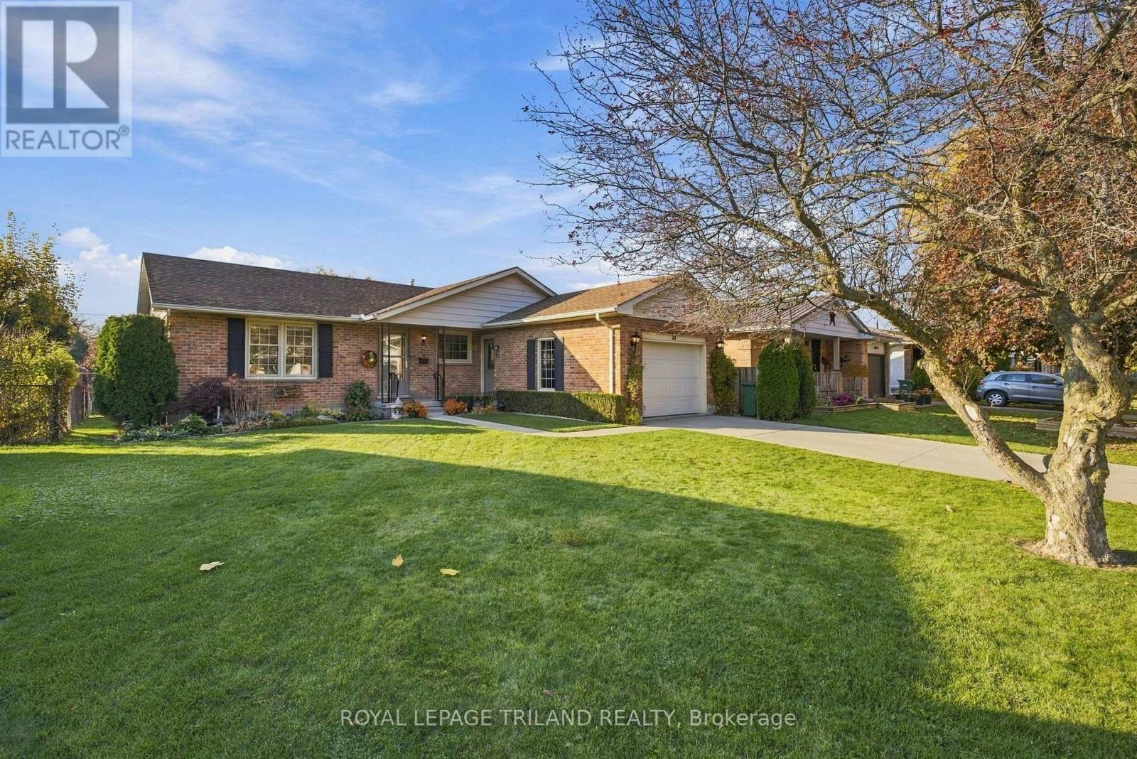 29 Luton Crescent, St. Thomas, ON, N5R 5J9