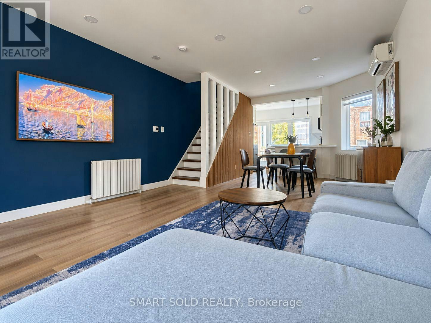 42 Arnold Avenue, Toronto, ON, M5A 3B2 - 7