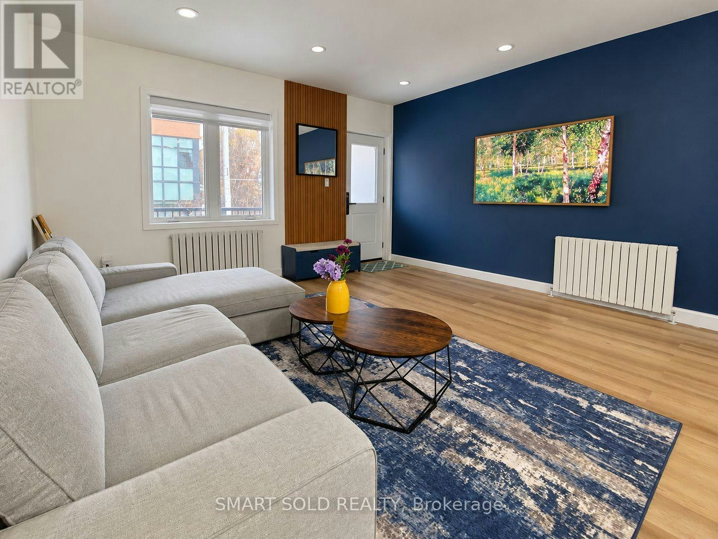 42 Arnold Avenue, Toronto, ON, M5A 3B2 - 12