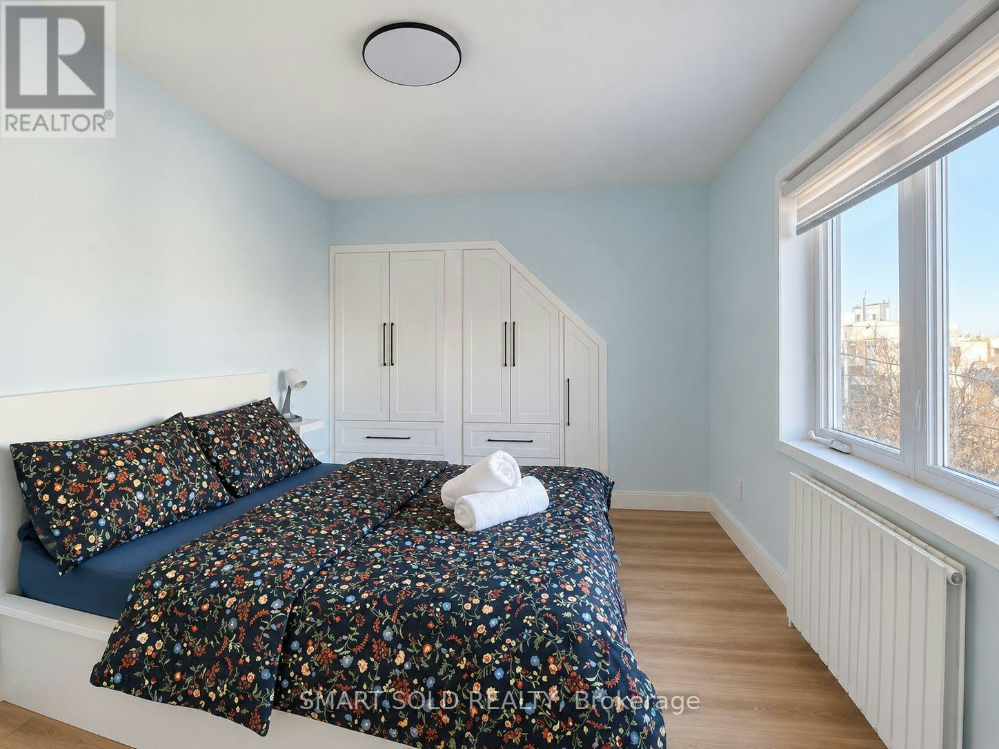 42 Arnold Avenue, Toronto, ON, M5A 3B2 - 20