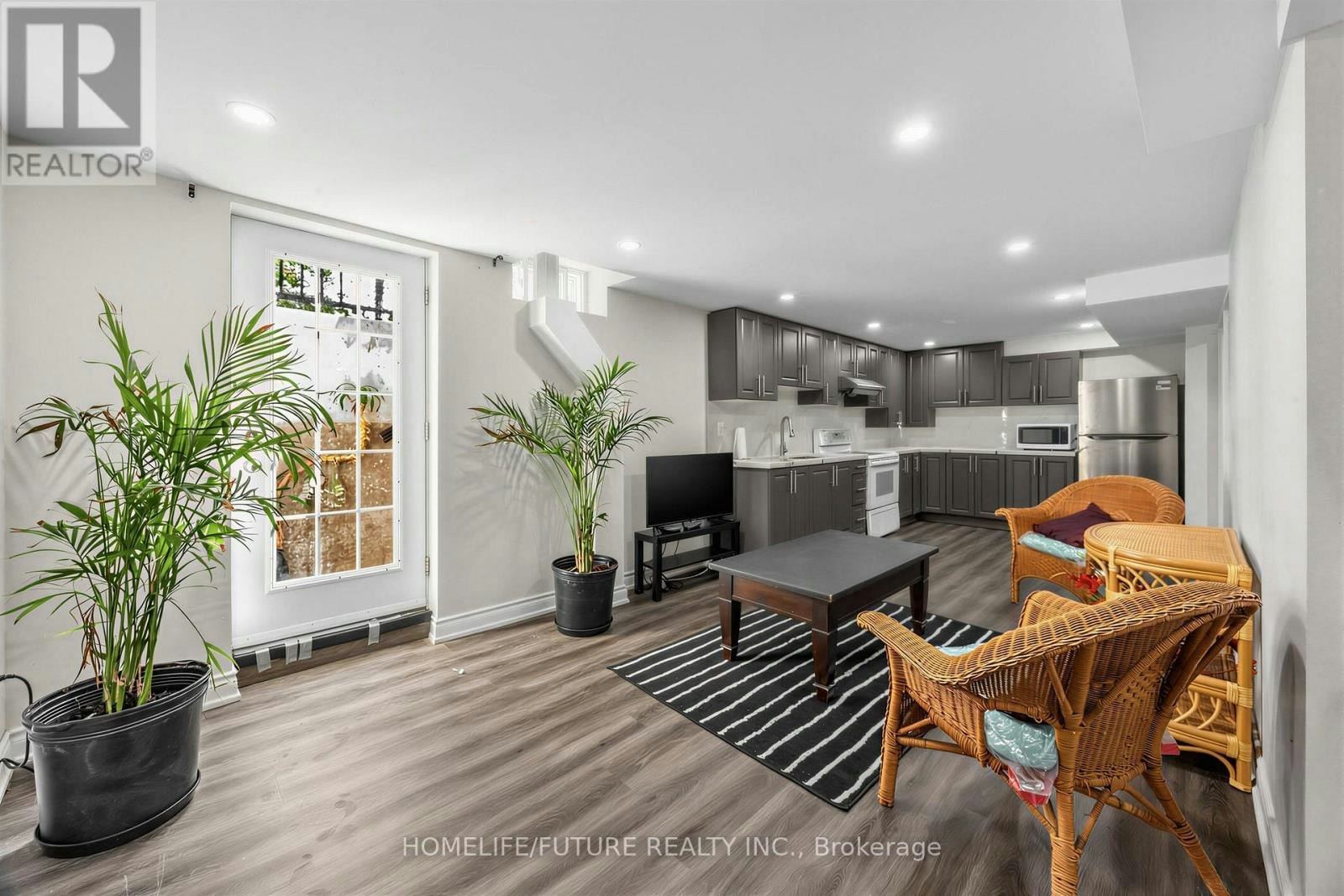 123 Bennett Avenue, Ajax, ON, L1T 3R8 - 5