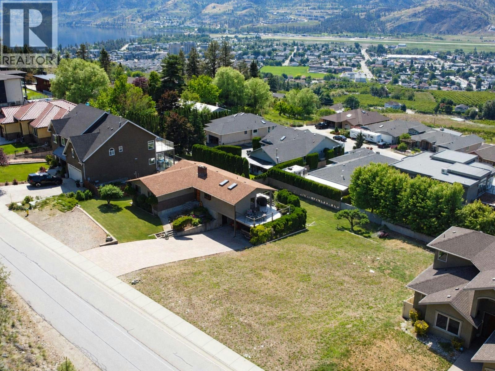 2931 Juniper Drive, Penticton, BC, V2A 7T1