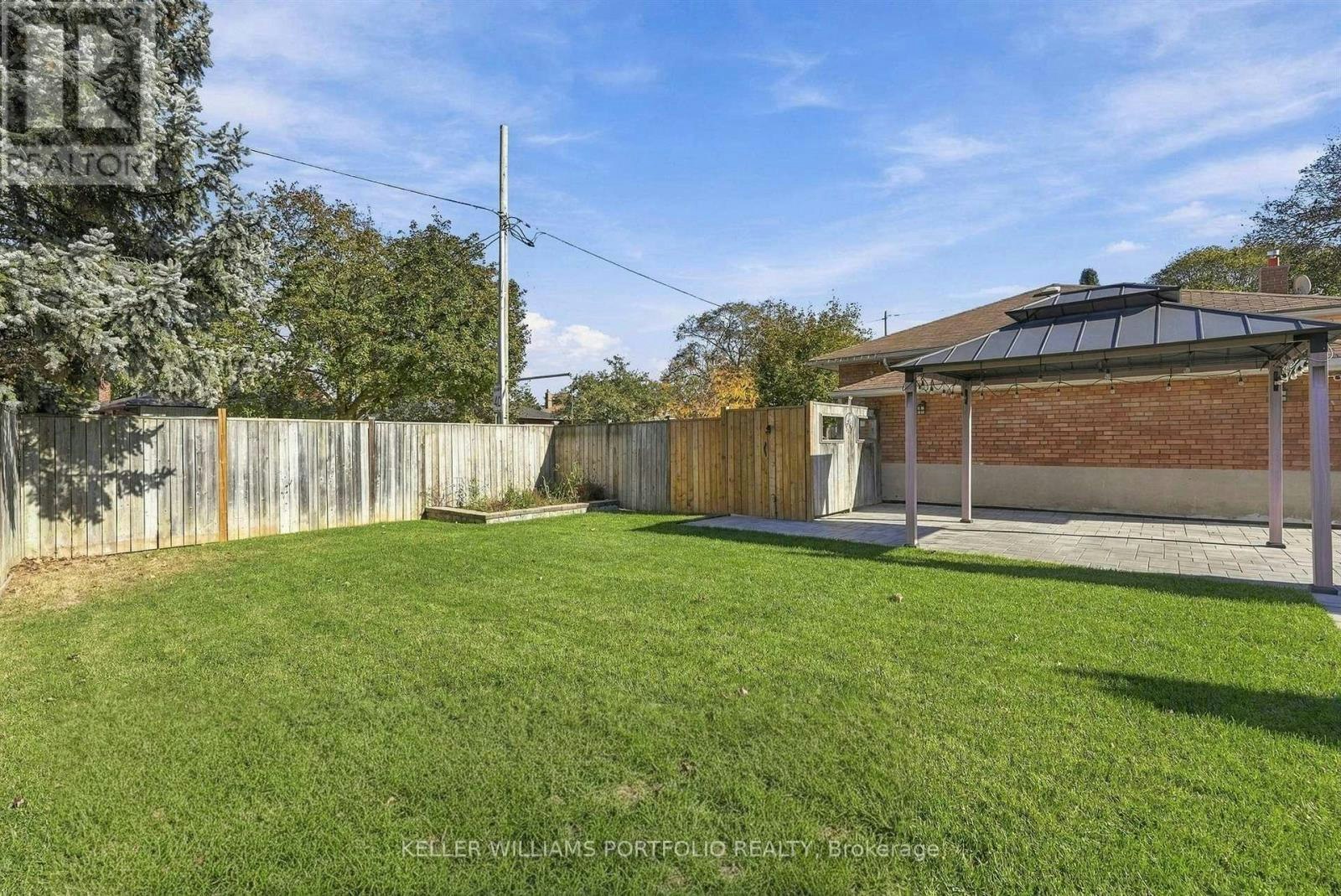 124 Wincott Drive, Toronto, ON, M9R 2P6 - 49