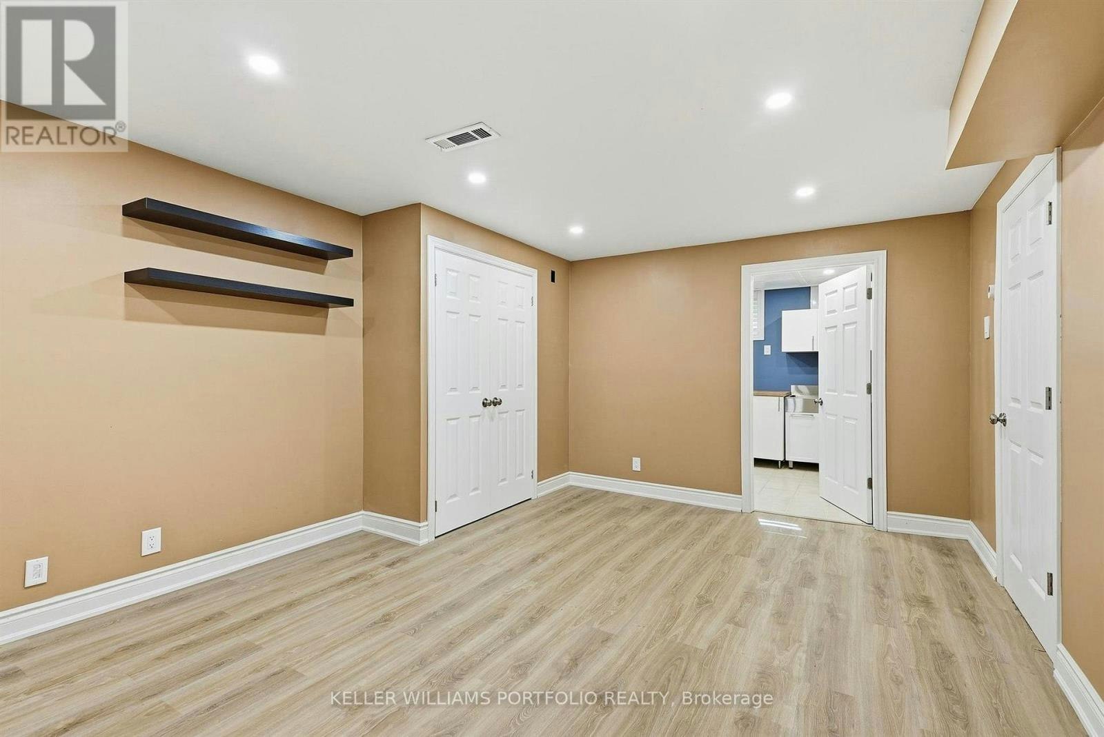 124 Wincott Drive, Toronto, ON, M9R 2P6 - 34